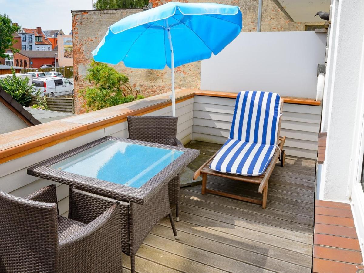 Nordsee-Apartments Hinrichsen ฮูซุม ภายนอก รูปภาพ