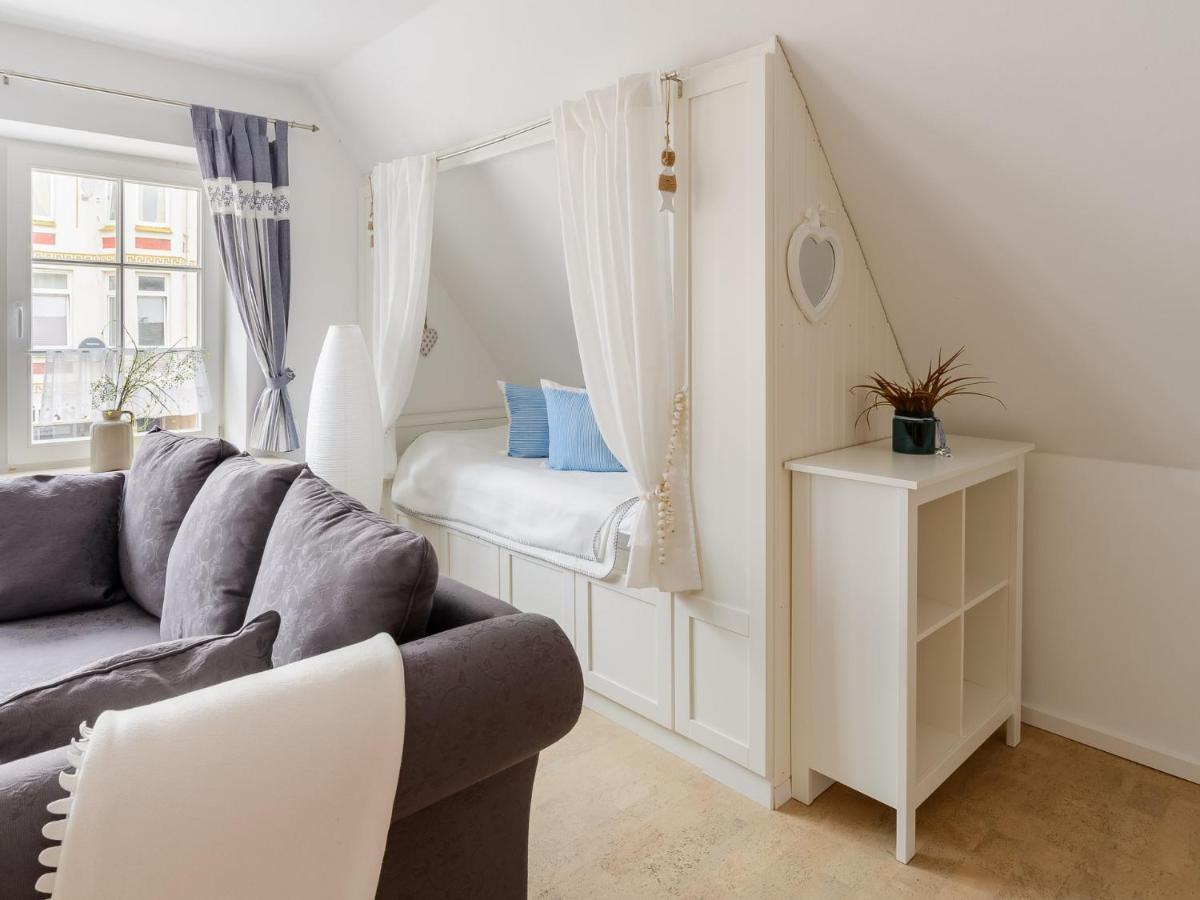 Nordsee-Apartments Hinrichsen ฮูซุม ภายนอก รูปภาพ